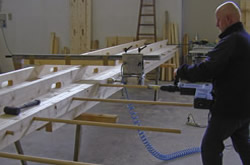 inserimento spina legno su modulo